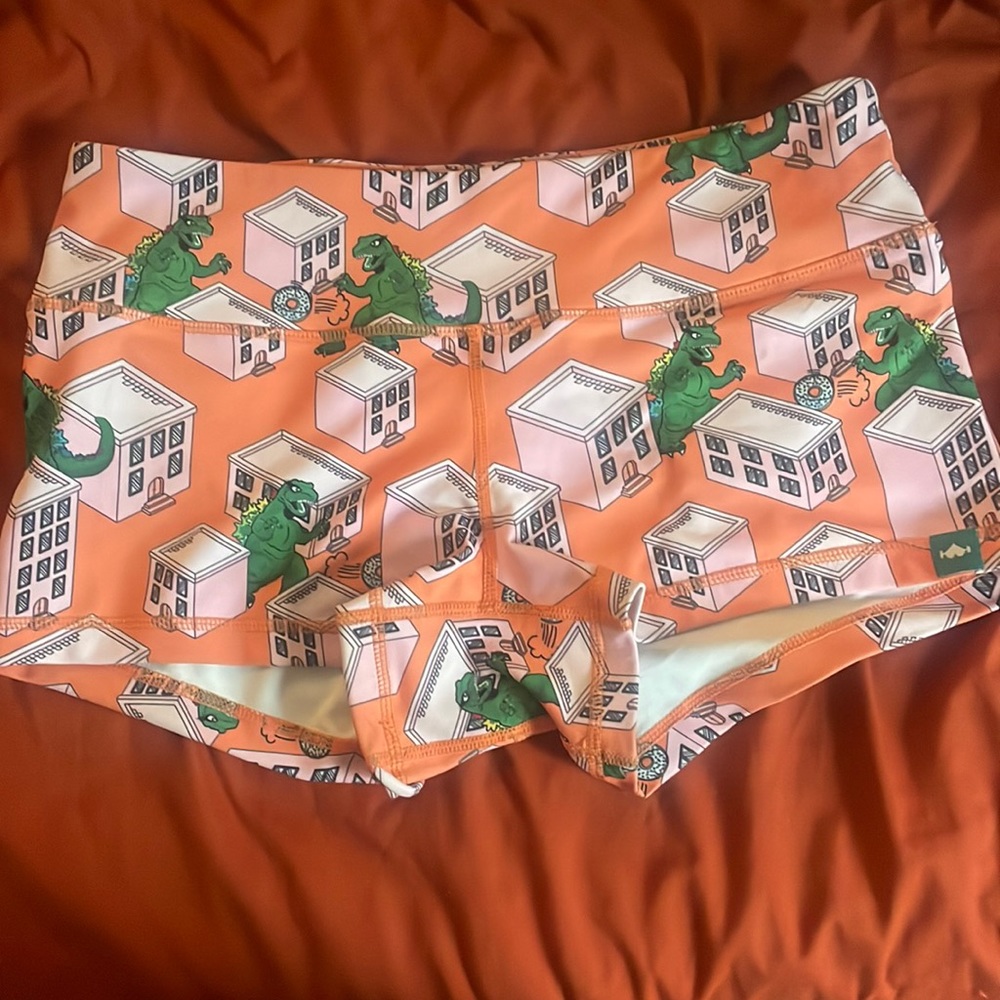 T. rex wodbottom shorts